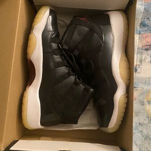 Jordan 11 72-10 size 6.5